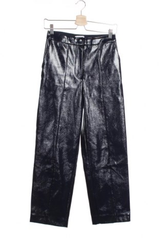 Γυναικείο παντελόνι δερμάτινο Weekday, Μέγεθος XS, Χρώμα Μπλέ, Δερματίνη, Τιμή 25,98 €