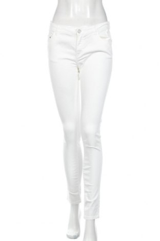 Дамски панталон Calliope, Размер L, Цвят Бял, 70% памук, 28% полиестер, 2% еластан, Цена 32,55 лв.