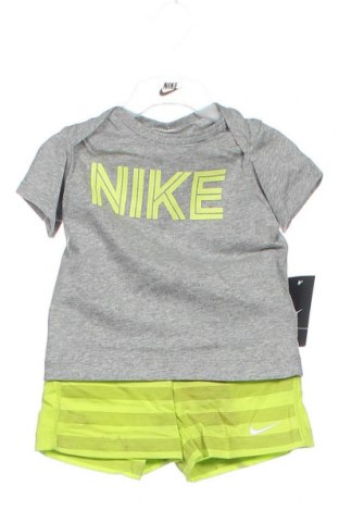 Детски спортен комплект Nike, Размер 9-12m/ 74-80 см, Цвят Сив, Памук, Цена 44,50 лв.
