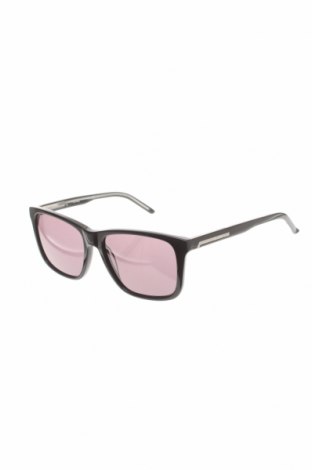 Слънчеви очила Pierre Cardin, Цвят Черен, Цена 187,85 лв.