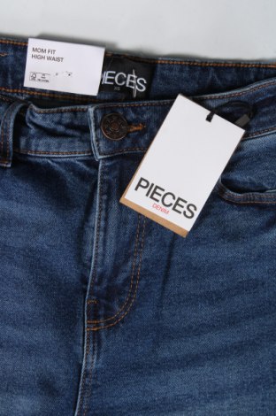 Γυναικείο Τζίν Pieces, Μέγεθος XS, Χρώμα Μπλέ, Τιμή 14,02 €