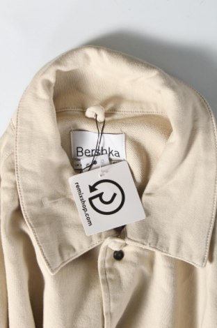 Ανδρικό μπουφάν Bershka, Μέγεθος XL, Χρώμα  Μπέζ, Τιμή 47,42 €