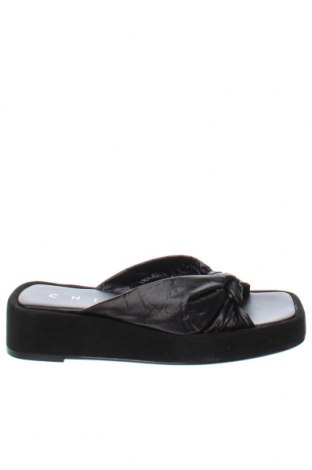 Pantofle Chio, Velikost 36, Barva Černá, Cena  1 895,00 Kč