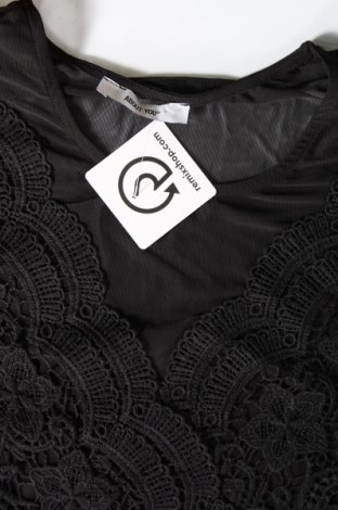 Γυναικεία μπλούζα-Κορμάκι About You, Μέγεθος M, Χρώμα Μαύρο, Τιμή 22,52 €