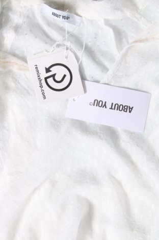 Γυναικεία μπλούζα About You, Μέγεθος XS, Χρώμα Λευκό, Τιμή 3,56 €