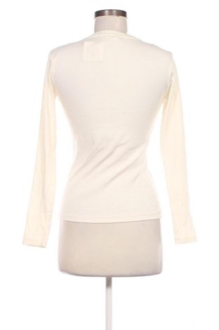 Γυναικεία μπλούζα Basic Apparel, Μέγεθος M, Χρώμα Εκρού, Τιμή 4,11 €
