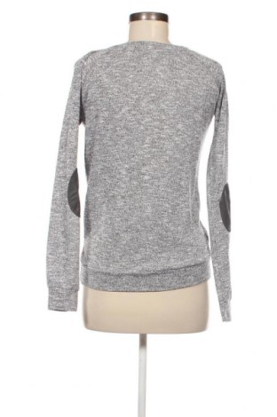 Damen Shirt Bershka, Größe S, Farbe Grau, Preis € 5,10