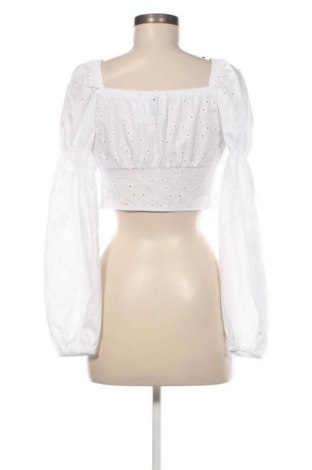 Дамска блуза H&M Divided, Размер XS, Цвят Бял, Цена 5,70 лв.