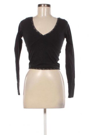 Дамска блуза Hollister, Размер S, Цвят Черен, Цена 23,10 лв.