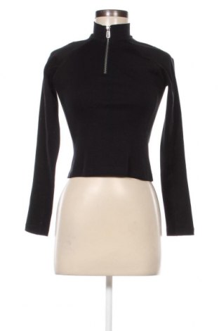 Дамска блуза Hugo Boss, Размер S, Цвят Черен, Цена 91,60 лв.