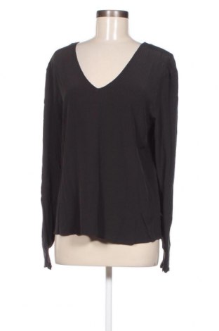 Γυναικεία μπλούζα Ichi, Μέγεθος M, Χρώμα Μαύρο, Τιμή 13,89 €