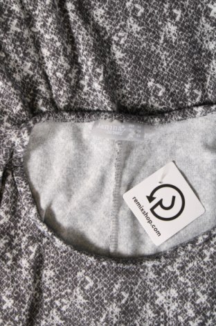 Damen Shirt Janina, Größe 3XL, Farbe Grau, Preis 10,58 €