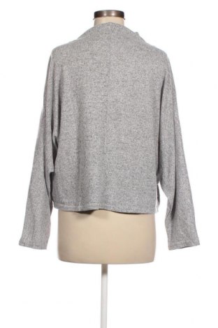 Damen Shirt Jean Pascale, Größe M, Farbe Grau, Preis € 3,99