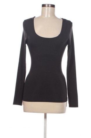 Дамска блуза ONLY, Размер XS, Цвят Черен, Цена 13,80 лв.