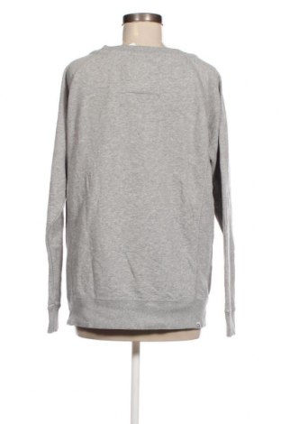 Damen Shirt PUMA, Größe L, Farbe Grau, Preis 10,65 €
