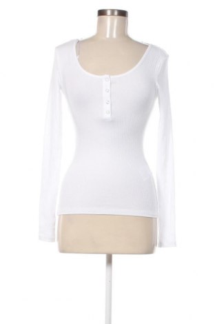 Дамска блуза Pieces, Размер S, Цвят Бял, Цена 11,50 лв.