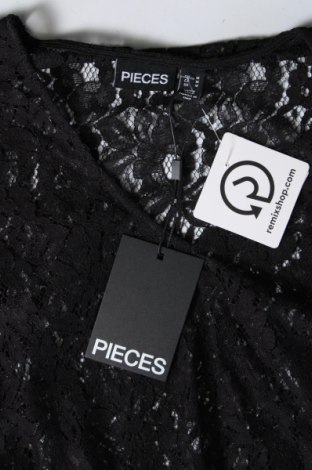 Дамска блуза Pieces, Размер M, Цвят Черен, Цена 20,70 лв.