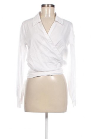 Дамска блуза Piu & Piu, Размер M, Цвят Бял, Цена 21,60 лв.