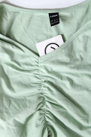 Дамска блуза SHEIN, Размер M, Цвят Зелен, Цена 10,34 лв.