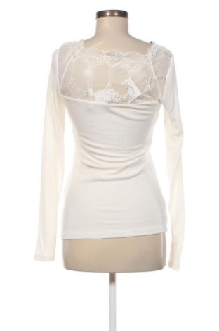 Дамска блуза Soya Concept, Размер M, Цвят Бял, Цена 23,10 лв.