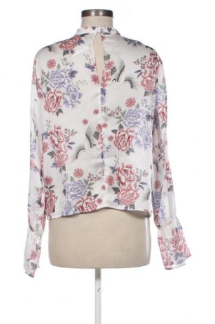 Damen Shirt Stradivarius, Größe L, Farbe Mehrfarbig, Preis 9,79 €