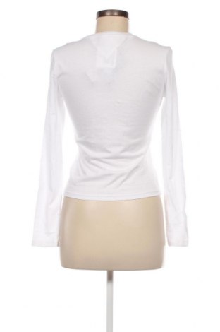 Дамска блуза Tommy Jeans, Размер S, Цвят Бял, Цена 70,20 лв.