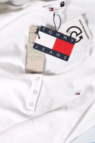Дамска блуза Tommy Jeans, Размер L, Цвят Бял, Цена 70,20 лв.