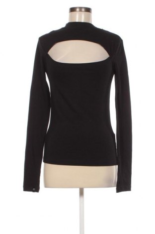 Γυναικεία μπλούζα UNFOLLOWED x ABOUT YOU, Μέγεθος M, Χρώμα Μαύρο, Τιμή 11,91 €