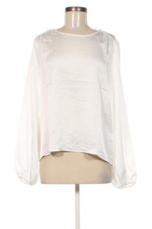 Γυναικεία μπλούζα VILA, Μέγεθος S, Χρώμα Λευκό, Τιμή 5,22 €