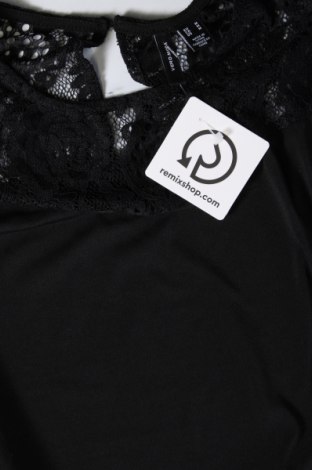 Γυναικεία μπλούζα Vero Moda, Μέγεθος M, Χρώμα Μαύρο, Τιμή 7,11 €