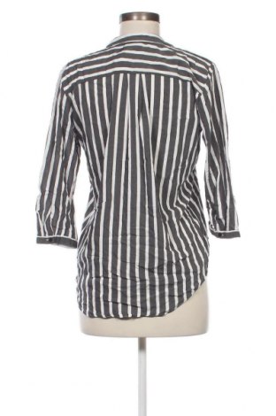 Дамска блуза Vero Moda, Размер M, Цвят Многоцветен, Цена 6,00 лв.