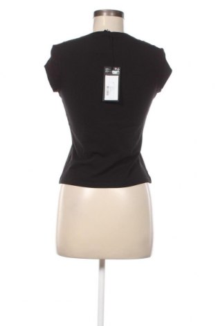 Дамска блуза Weekday, Размер M, Цвят Черен, Цена 12,00 лв.