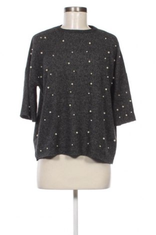 Дамска блуза Zara Trafaluc, Размер S, Цвят Сив, Цена 4,59 лв.