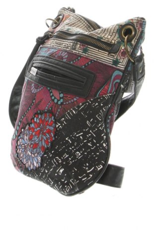 Дамска чанта Desigual, Цвят Многоцветен, Цена 31,22 лв.