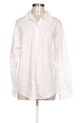 Дамска риза SHEIN, Размер M, Цвят Бял, Цена 10,00 лв.