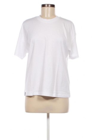 Дамска тениска ONLY, Размер S, Цвят Бял, Цена 15,50 лв.