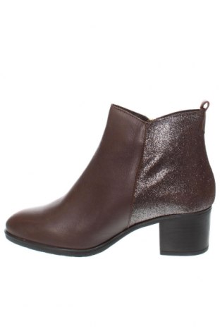 Botine de damă AMOA Paris, Mărime 41, Culoare Maro, Preț 435,99 Lei