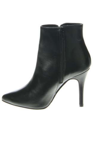 Botine de damă Alba Moda, Mărime 35, Culoare Negru, Preț 226,32 Lei