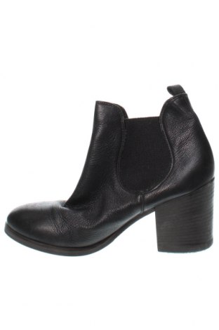 Dámské boty  Carmens, Velikost 40, Barva Černá, Cena  837,00 Kč