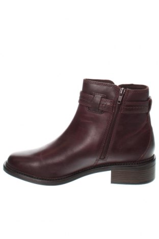 Botine de damă Clarks, Mărime 40, Culoare Roșu, Preț 479,44 Lei