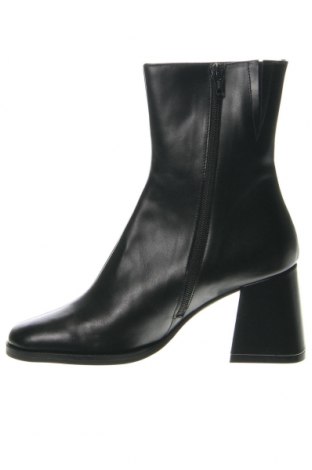 Damen Stiefeletten Jonak, Größe 37, Farbe Schwarz, Preis € 100,78