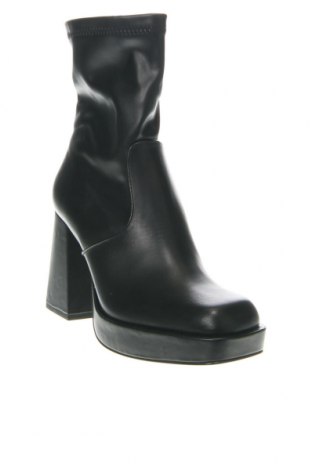 Botine de damă Pull&Bear, Mărime 36, Culoare Negru, Preț 91,18 Lei