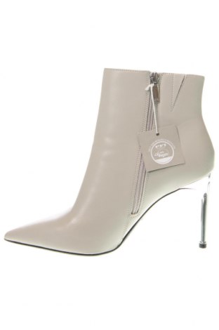 Botine de damă Tamaris, Mărime 39, Culoare Gri, Preț 460,53 Lei