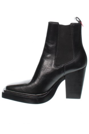 Botine de damă Zara, Mărime 42, Culoare Negru, Preț 292,92 Lei