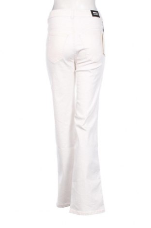 Damen Jeans, Größe M, Farbe Ecru, Preis 11,86 €