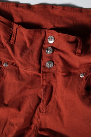 Dámske džínsy , Veľkosť L, Farba Červená, Cena  7,40 €