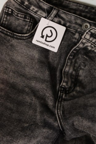 Damen Jeans, Größe M, Farbe Grau, Preis 7,06 €