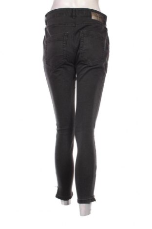 Дамски дънки Ascari Jeans, Размер M, Цвят Сив, Цена 8,20 лв.