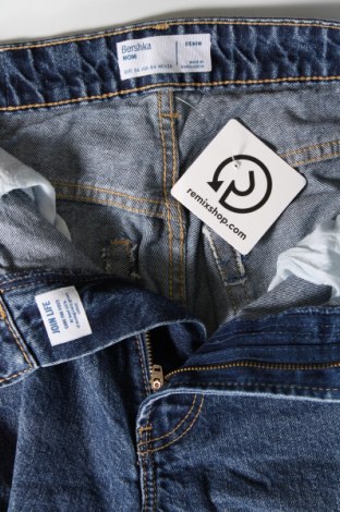 Damskie jeansy Bershka, Rozmiar S, Kolor Niebieski, Cena 37,10 zł