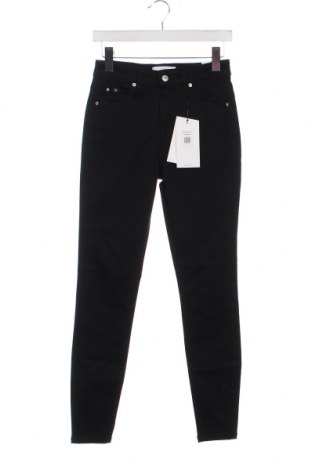 Dámske džínsy  Calvin Klein Jeans, Veľkosť M, Farba Čierna, Cena  36,18 €